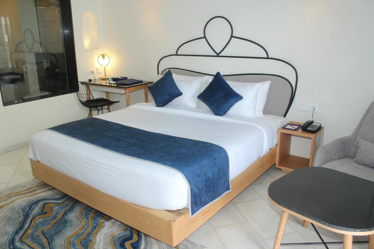 Ramee Royal Resort & Spa - Ουνταϊπούρ Εξωτερικό φωτογραφία