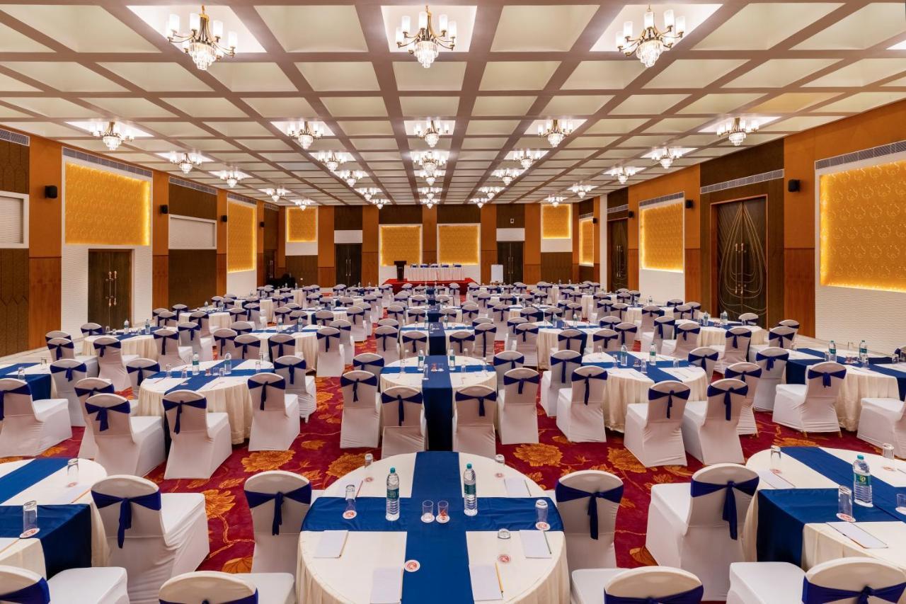 Ramee Royal Resort & Spa - Ουνταϊπούρ Εξωτερικό φωτογραφία