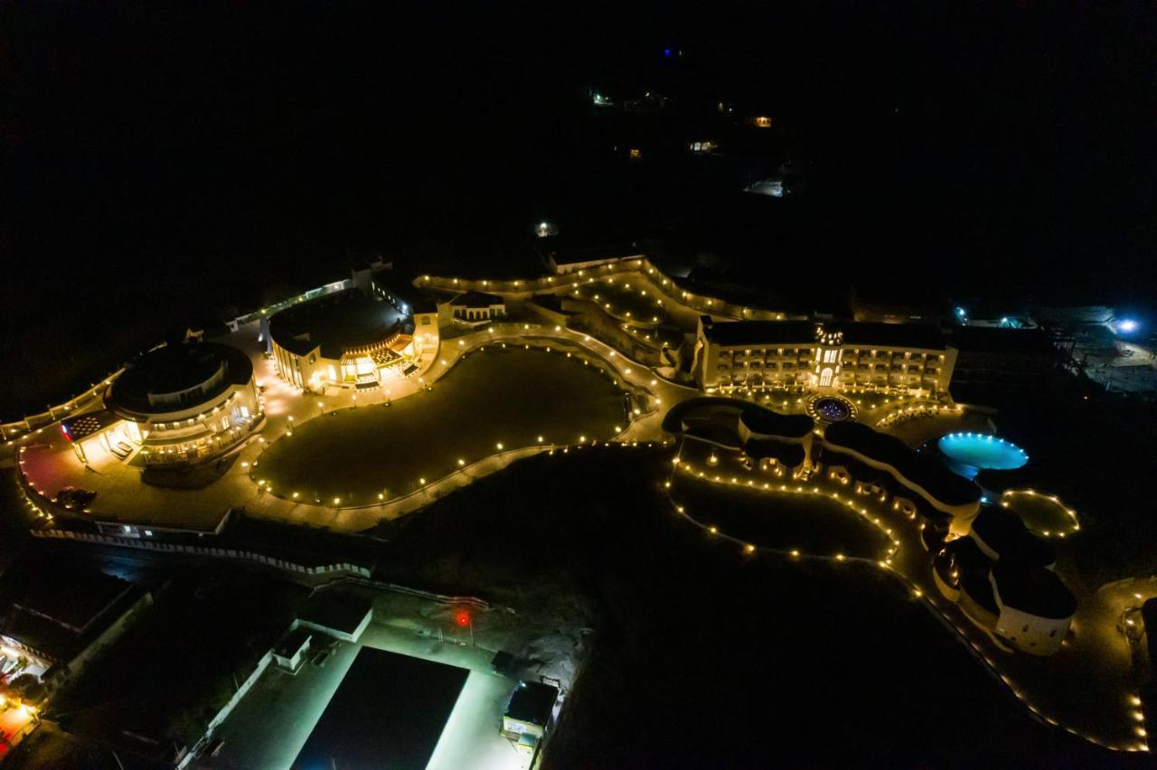 Ramee Royal Resort & Spa - Ουνταϊπούρ Εξωτερικό φωτογραφία